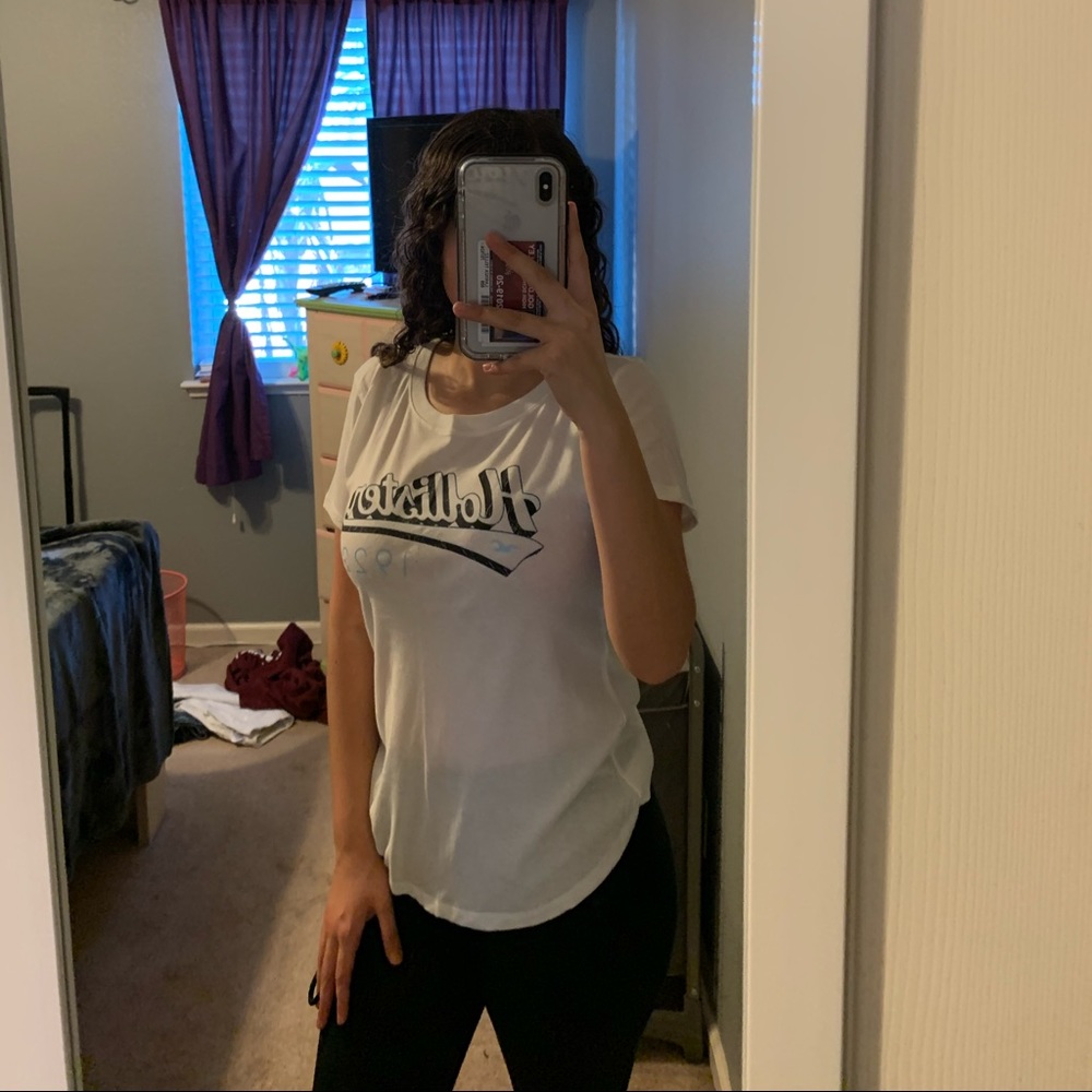 Hollister Tee